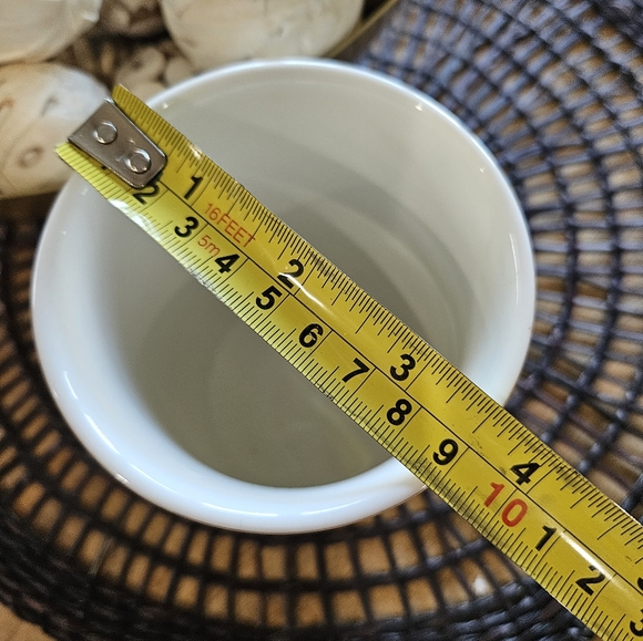 Elegant White and Gold Polka Dot Vase - Picture 7 of 11